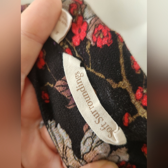 Soft Surroundings Sz Small Tiered Tatum Top Pocket Wrap Front V neck - Picture 8 of 8